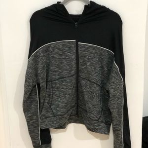 BLACK WHITE AND GREY SWEATER